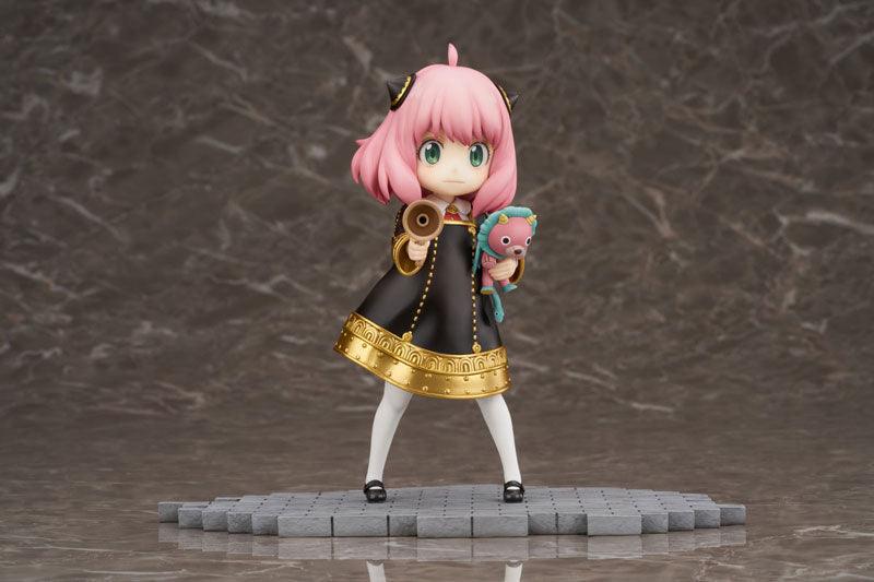 Spy X Family: Anya Forger 1/7 Scale Figure (Furyu) - Ultra Rare POP