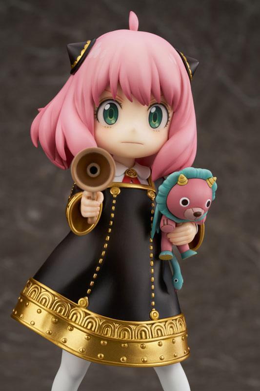 Spy X Family: Anya Forger 1/7 Scale Figure (Furyu) - Ultra Rare POP