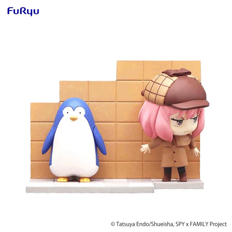 Spy x Family: Hold Figure -Anya & Penguin- (Furyu Corporation) - Ultra Rare POP