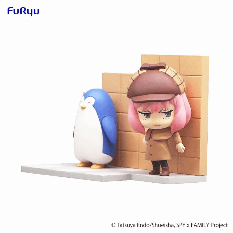 Spy x Family: Hold Figure -Anya & Penguin- (Furyu Corporation) - Ultra Rare POP