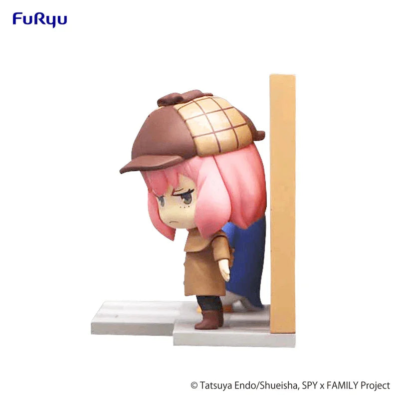 Spy x Family: Hold Figure -Anya & Penguin- (Furyu Corporation) - Ultra Rare POP