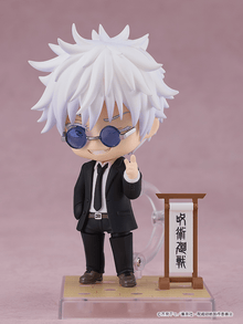 Jujutsu Kaisen: Nendoroid Satoru Gojo: Suit Ver. - Ultra Rare POP
