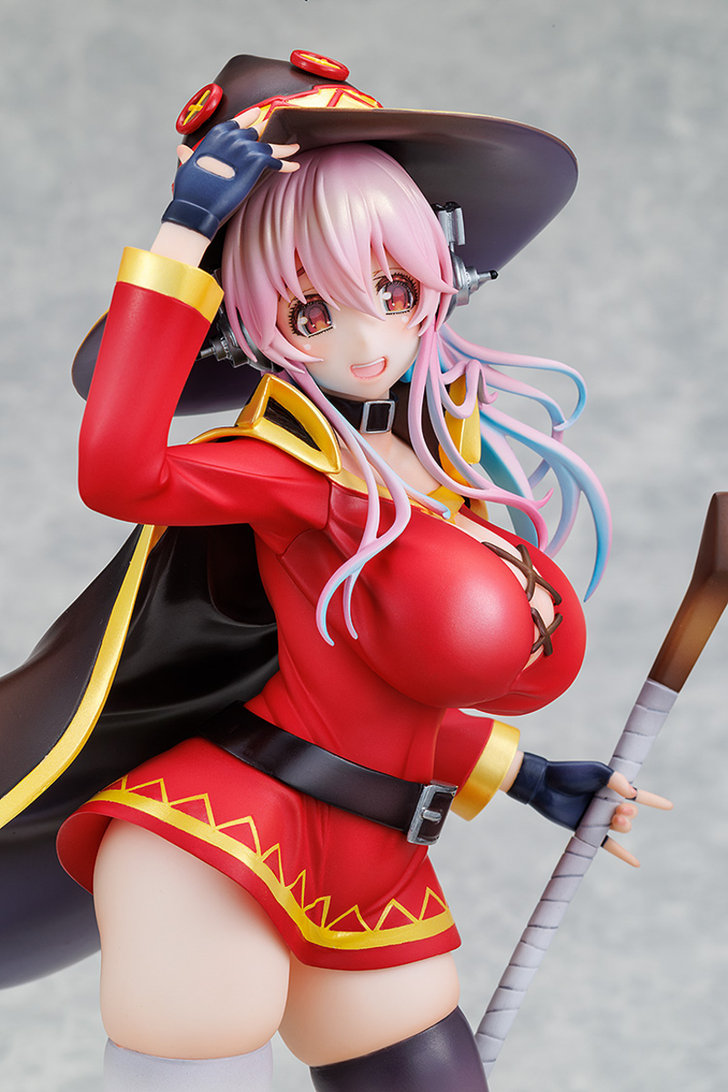 Super Sonico: Konosuba -God's Blessing on This Wonderful World! Megumin Collaboration Ver. - 1/7 Scale Figure