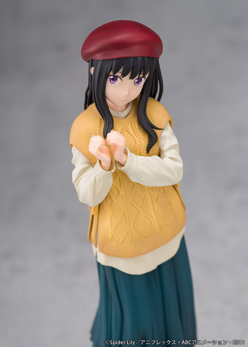 Lycoris Recoil: Takina Inoue Winter Ver. - 1/7 Scale Figure